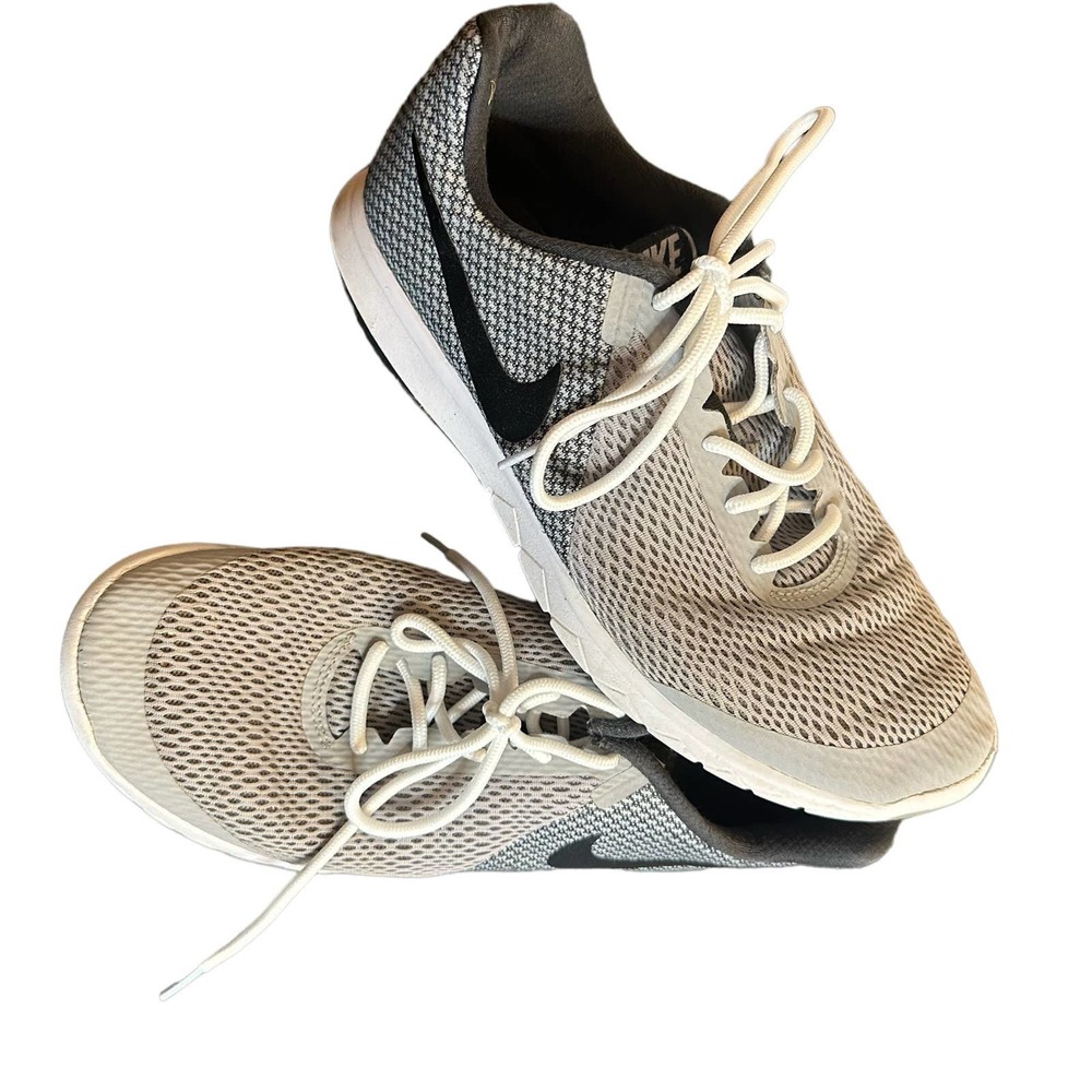 Nike Flex Experience RN‎ 6 black/white and gray women's size 8